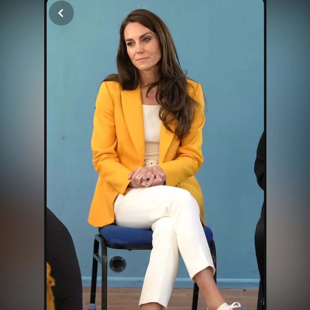 Final 🤩 NWT FOREVER 21 MUSTARD YELLOW EMILY IN PARIS BLAZER/ SIZE L